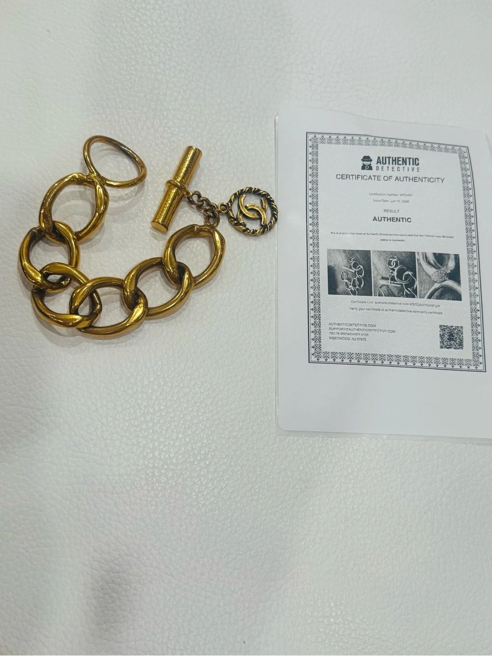 CHANEL 100% authentic